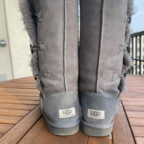 Tall grey button up Uggs (Bailey Button Boot) - Picture 6 of 7